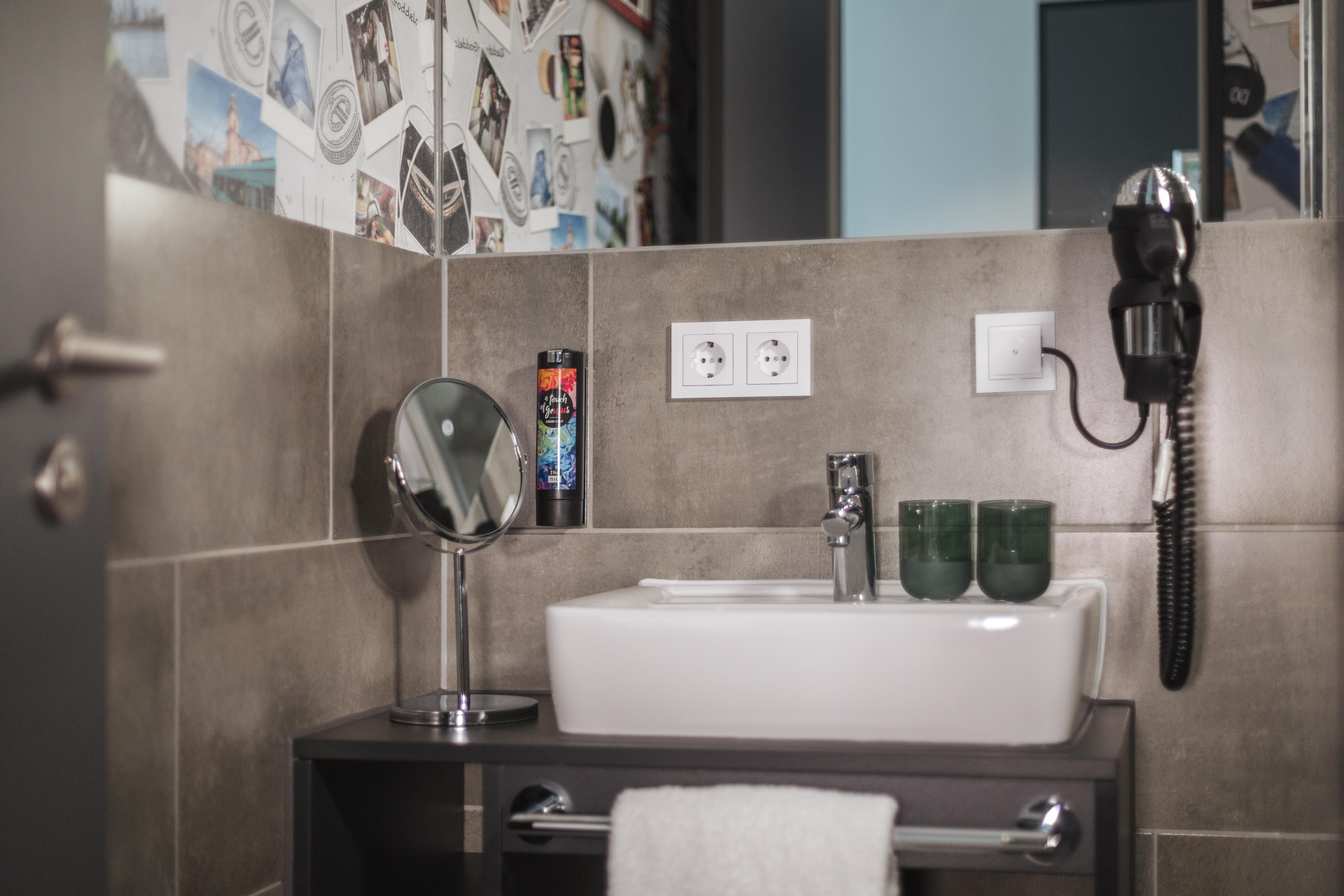 - The Niu, Coin Frankfurt Ostend By Ihg Отель Франкфурт-на-Майне
